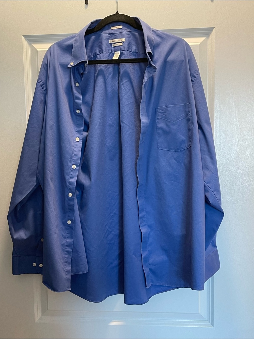 Van Heusen Men's Regular Fit Button-Down Shirt in Blue-18 34/35